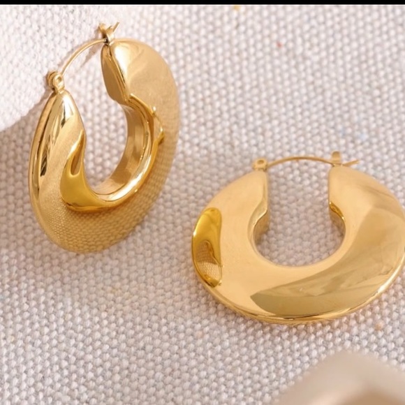 18k Gold Plated Titaium Handcrafted Minimalist Earrings 2.5” - Picture 5 of 11